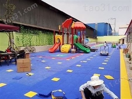 云南悬浮地垫 室外 幼儿园 跑道专用悬浮式拼装地板 户外 篮球场塑胶地垫