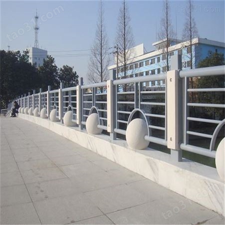 陕西延安304不锈钢复合管桥梁护栏河道桥梁临边护栏生产厂家