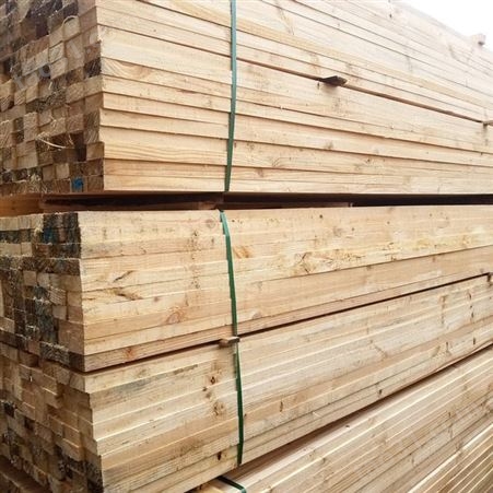 邦皓木材加工厂供应建筑工程木方辐射松木条实木板