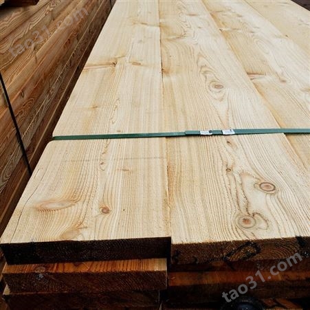 供应俄罗斯落叶松板材家具木方跳板木条垫设备枕木黄花松道木