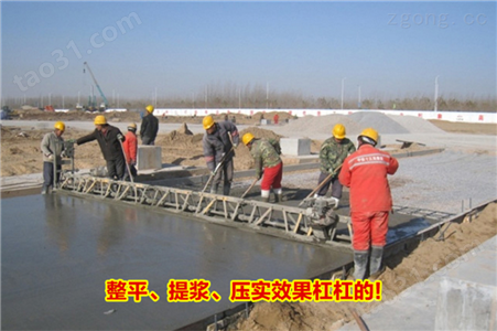 大庆市修建公路摊铺整平机 可起拱汽油混凝土整平机
